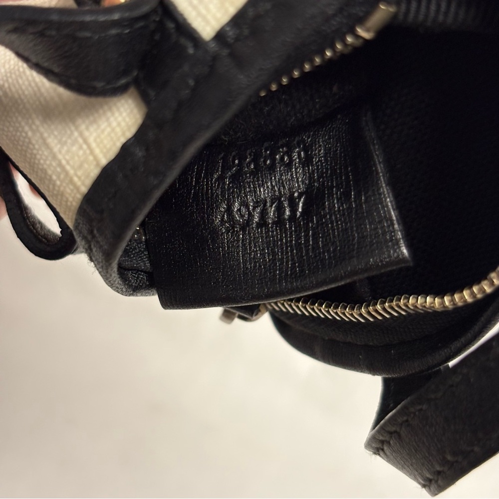 VTG GUCCI Mini Boston Bag Keychain Charm Zipper Clip Cream Black - Picture 14 of 14